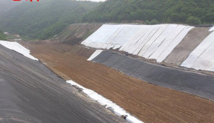 常用的防滲處理措施主要是防滲墻防滲、灌漿防滲和新材料防滲